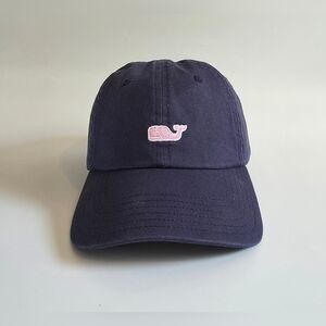 NWT Vinyard Vines Pink Whale Logo Baseball Hat in Vineyard Navy Women's